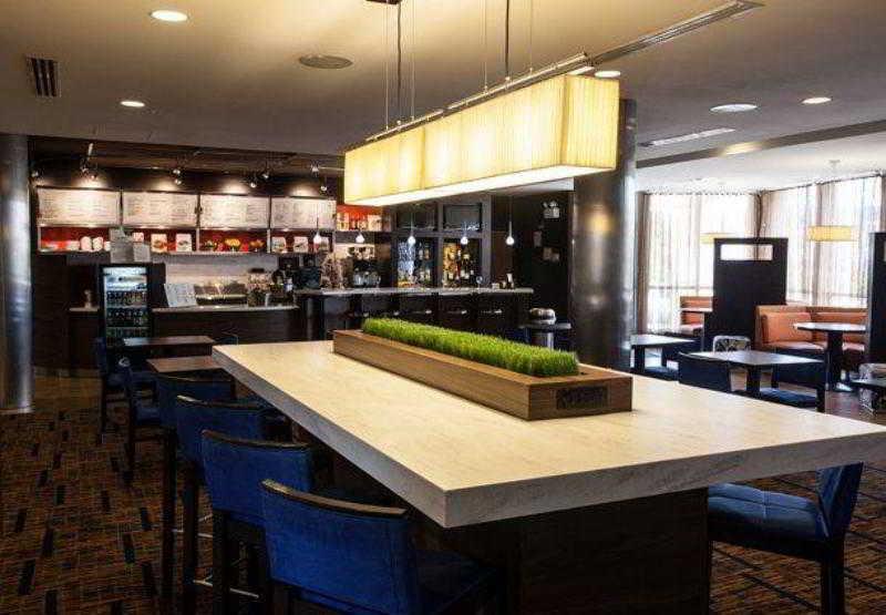 Courtyard By Marriott York Hotel Exterior foto
